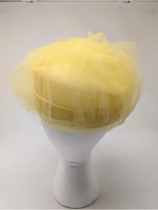 Vintage 60s Yellow Netting Hat Cloche Union Made main image 5